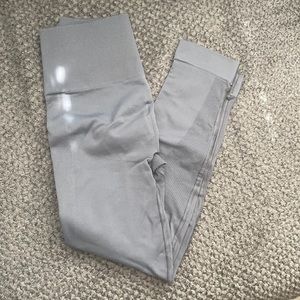 Lululemon yoga pants